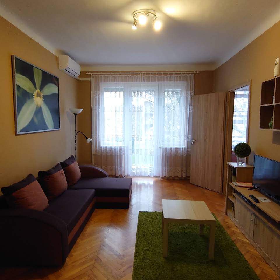 Kőrösi Apartman Pécs szállás szálláshely olcsón bérlés pécsen